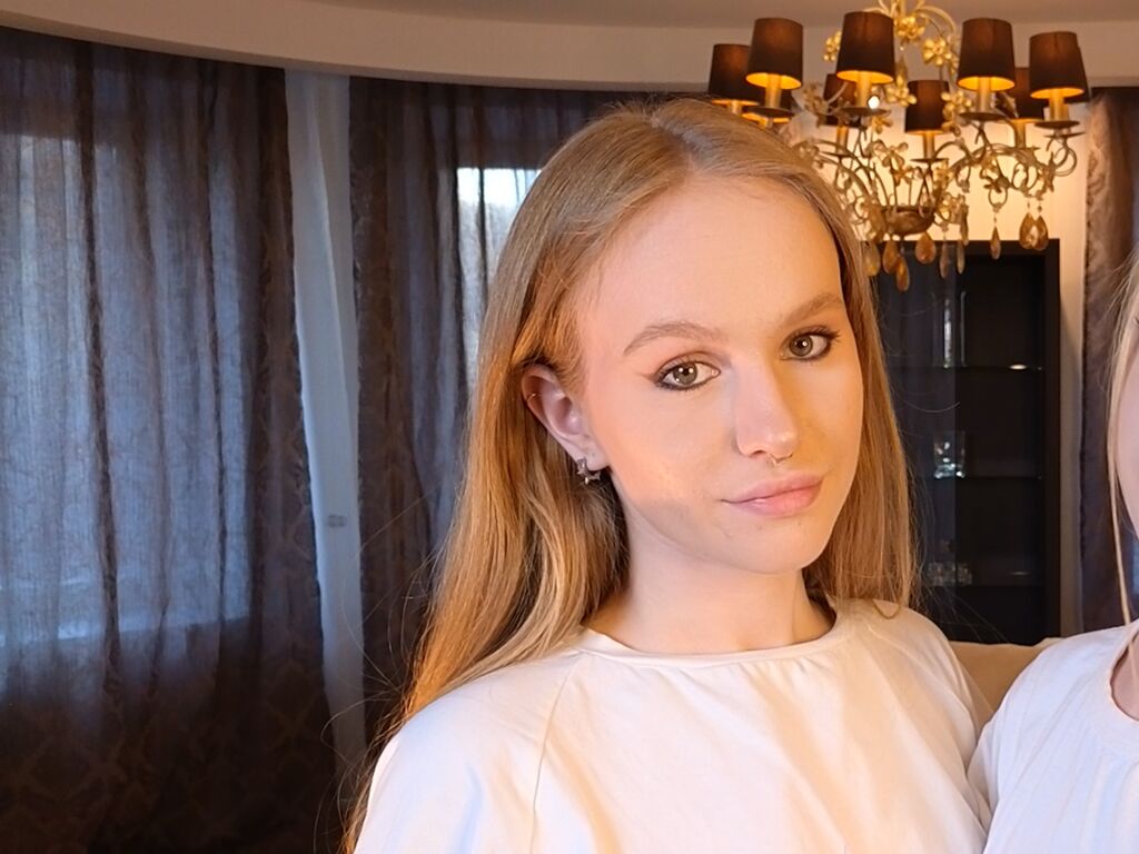 Ella And Odelyna